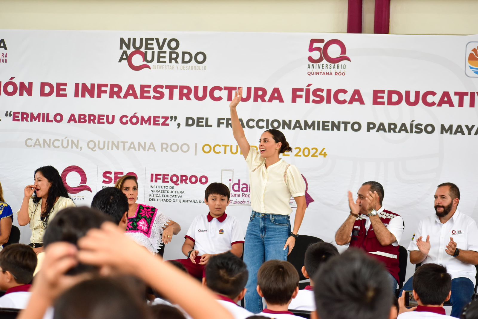 ANA PATY PERALTA RESPALDA MEJORAS EN INFRAESTRUCTURA EDUCATIVA DE BJ