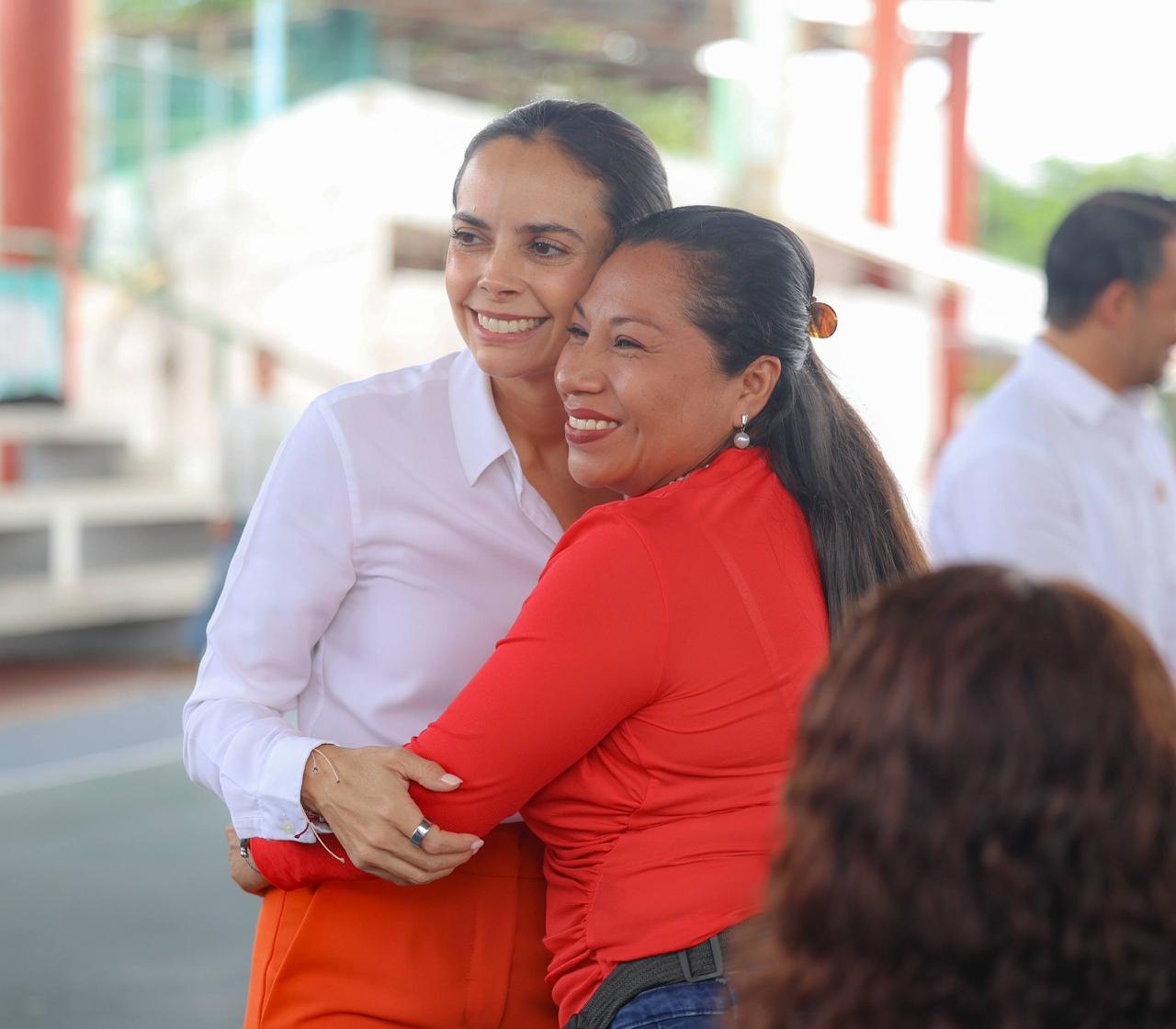 Mi compromiso es con ustedes y no las dejaré solas: Ana Paty Peralta ...