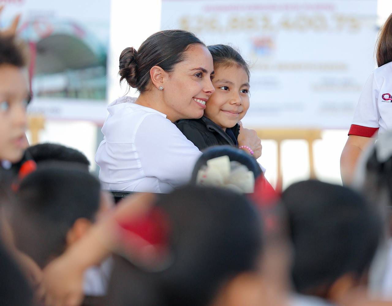 RESPALDA ANA PATY PERALTA COMPROMISO CON LA EDUCACIÓN